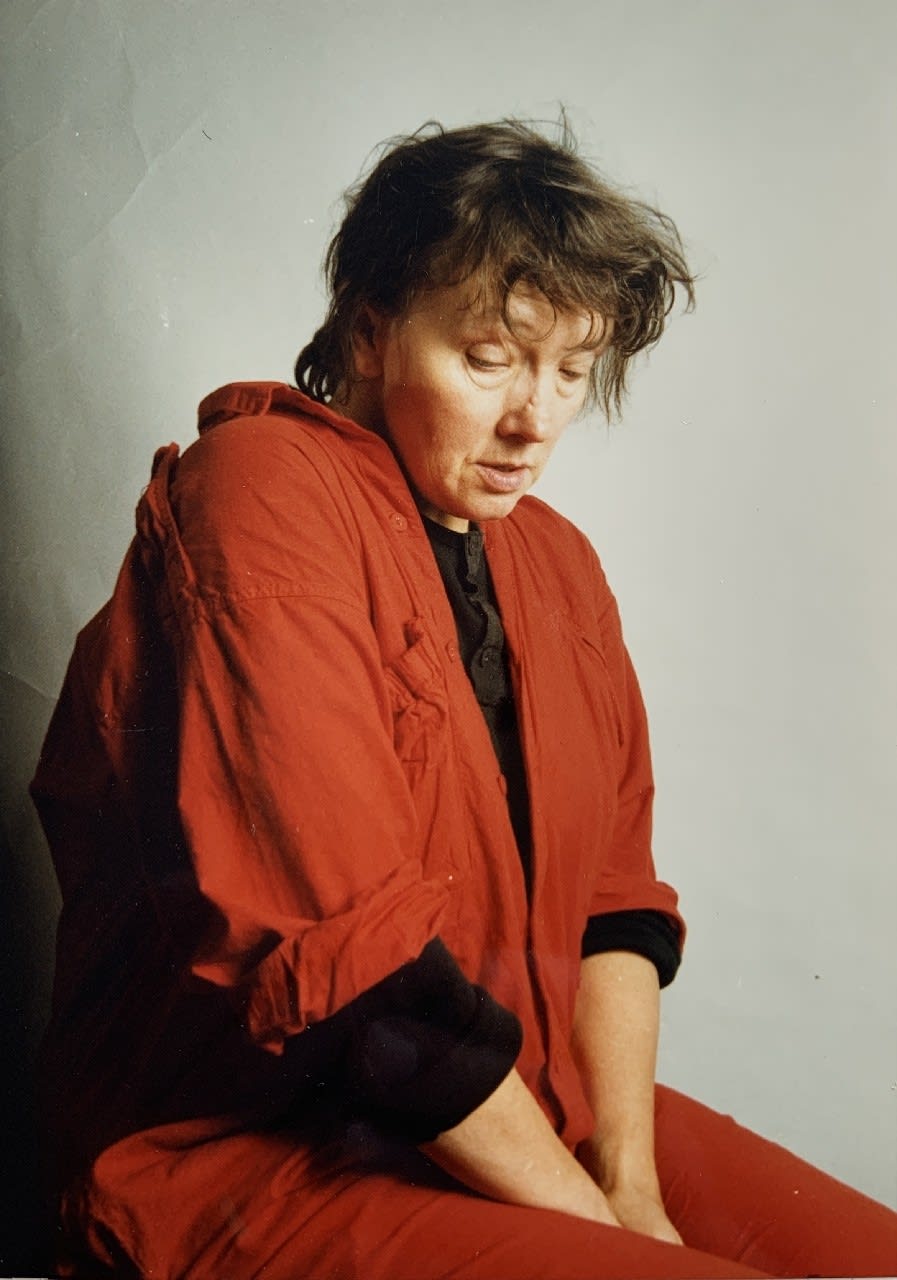 Jo Spence, Photo therapy: Jo in red, 1986