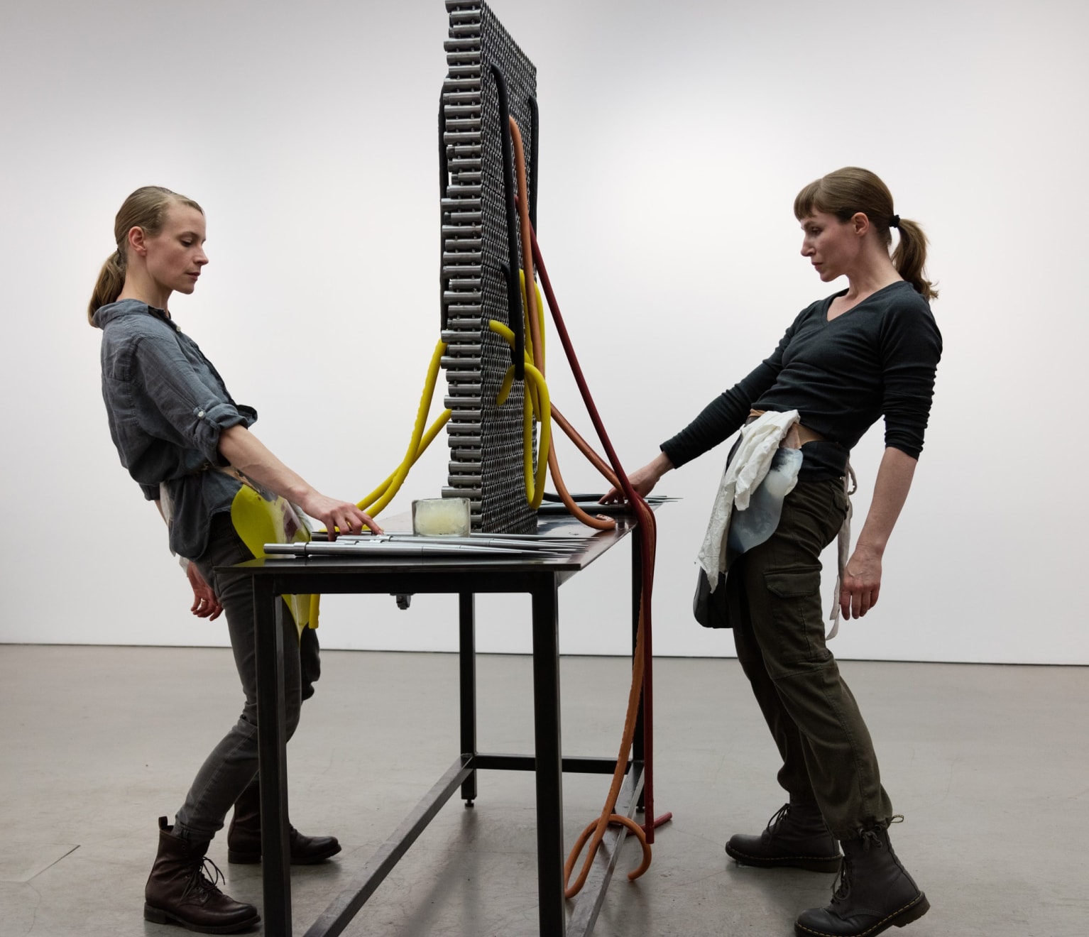 Martha Friedman, Loose Ends, 2017