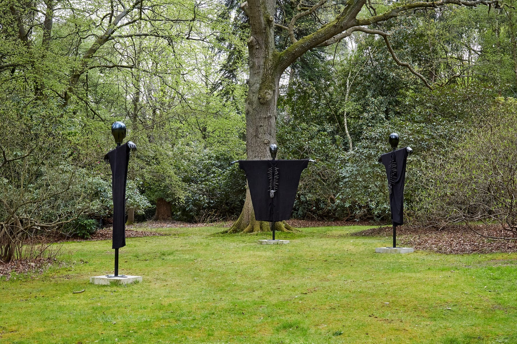 Henry Hussey, Untitled (Scarecrow III), 2023