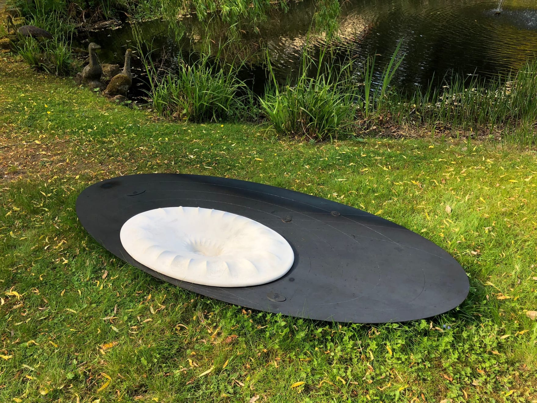 Grace Woodcock, Siphon (F) in Circular Cycle, 2022