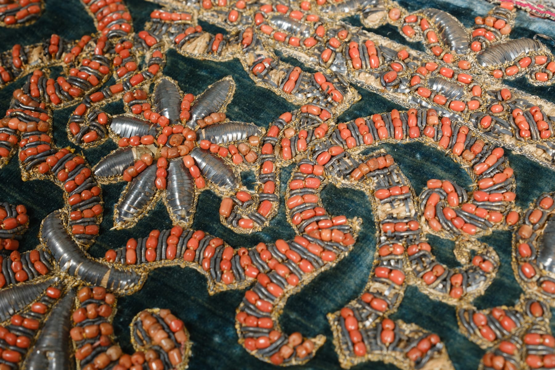 Giovanni Rassanelli called il Fiorentino (attr.), EMBROIDERED FLOUNCE, Trapani, late 17th century