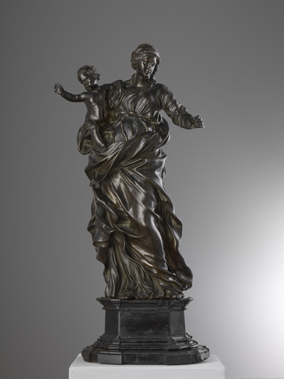 Alessandro Algardi, MADONNA CON BAMBINO