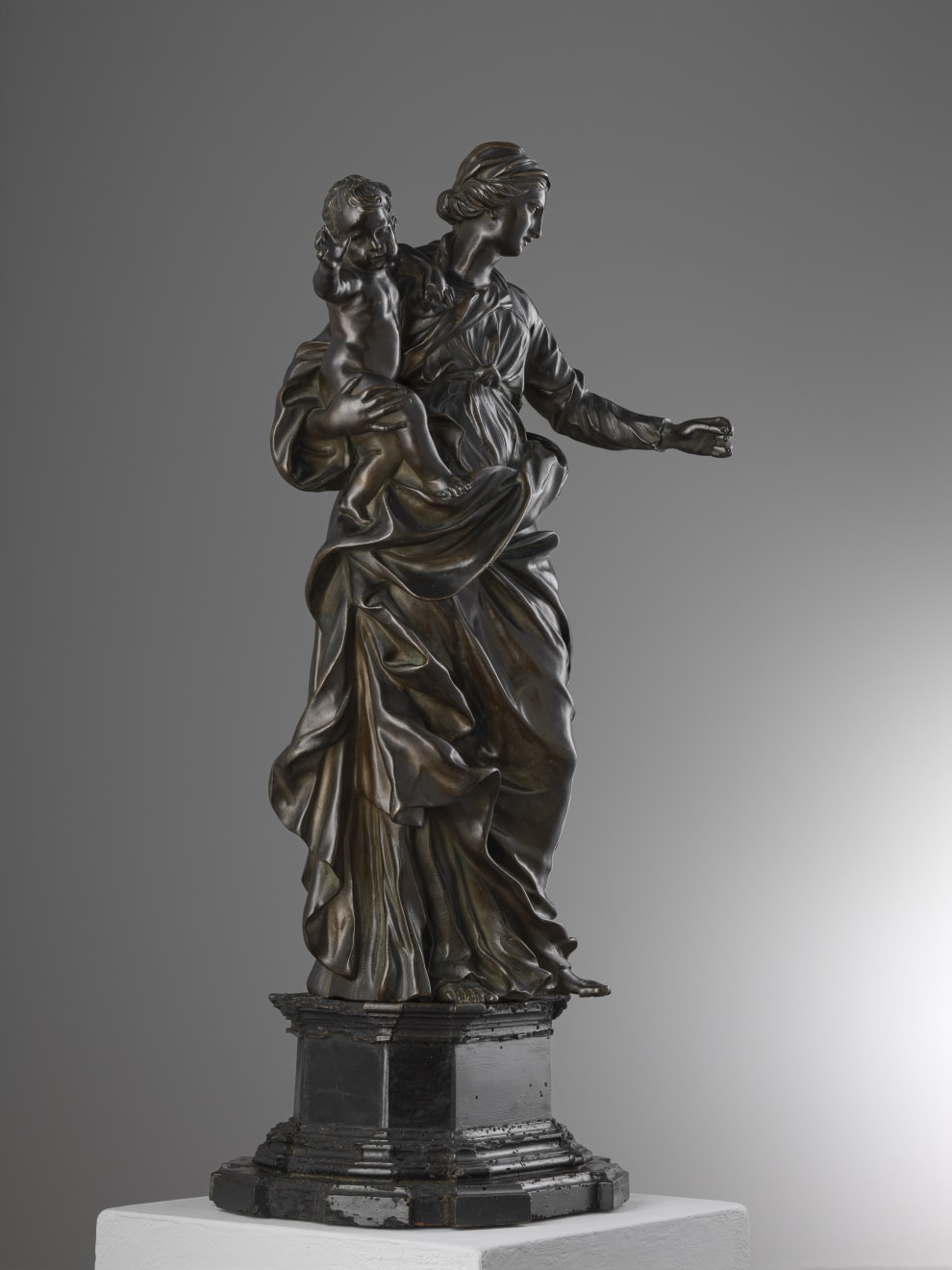 Alessandro Algardi, MADONNA CON BAMBINO