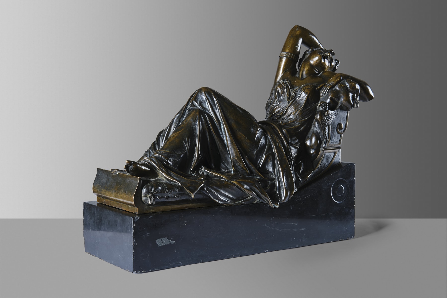 Bronze sculpture depicting abandoned Ariadne, end of XIX century