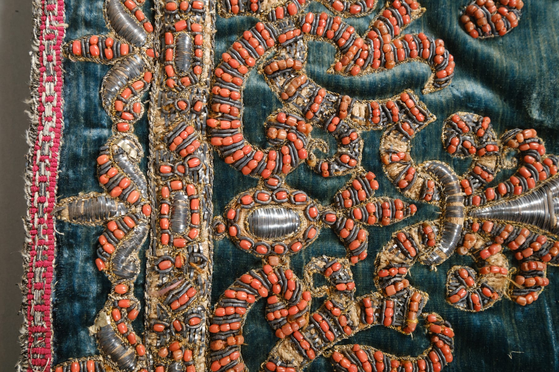 Giovanni Rassanelli called il Fiorentino (attr.), EMBROIDERED FLOUNCE, Trapani, late 17th century