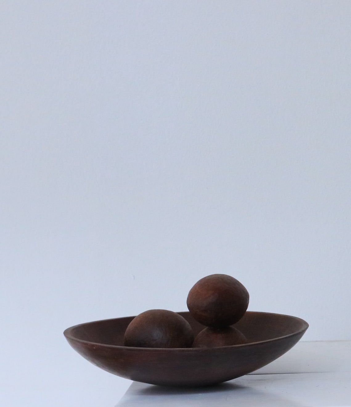 Rachel Marsil, Fruits dans plateau , 2024