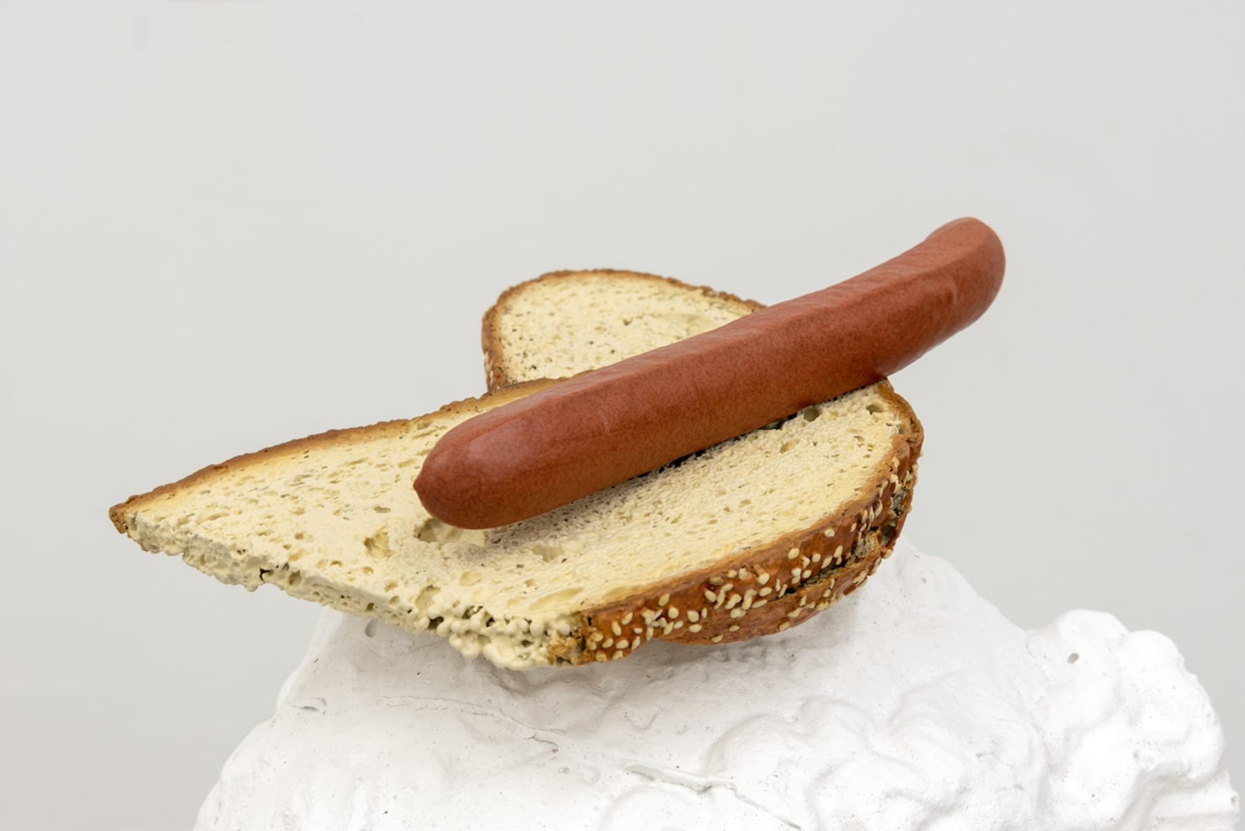 Tony Matelli, Head (Hotdog and Bread), 2020