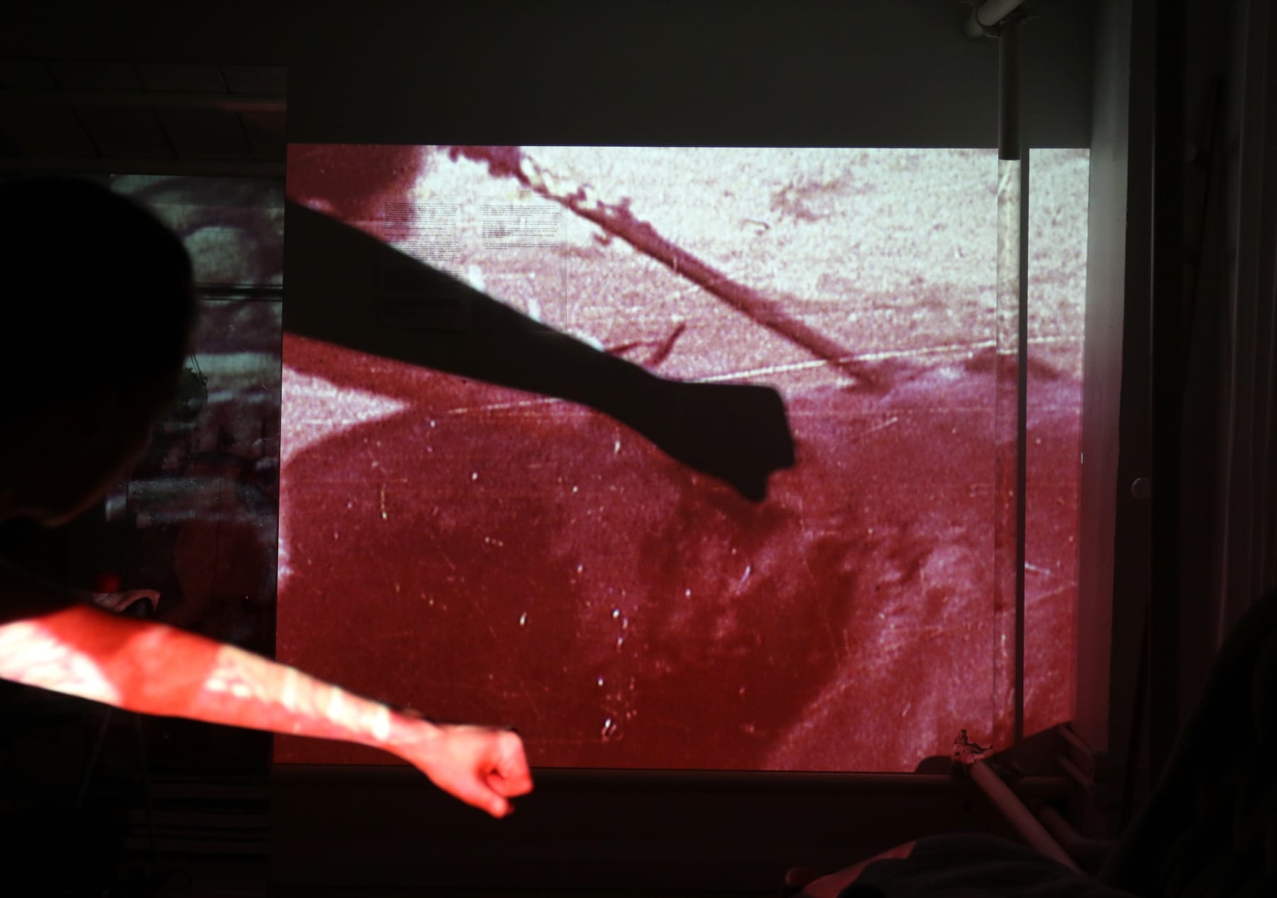 Cristina Planas, Deep enough to wet the fingers, 2018