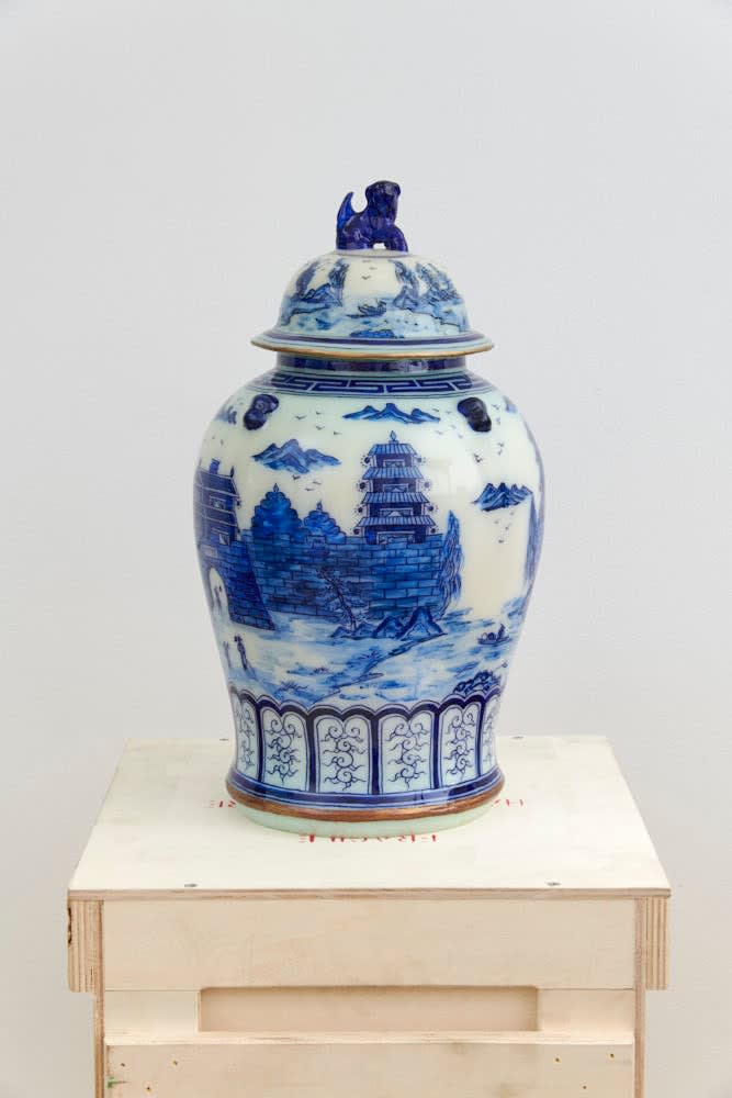 Meekyoung Shin, Translation Vases