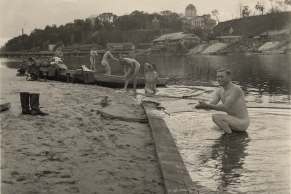 Simon Lee, Untitled (German Soldiers Bathing in France, 1942), 2011