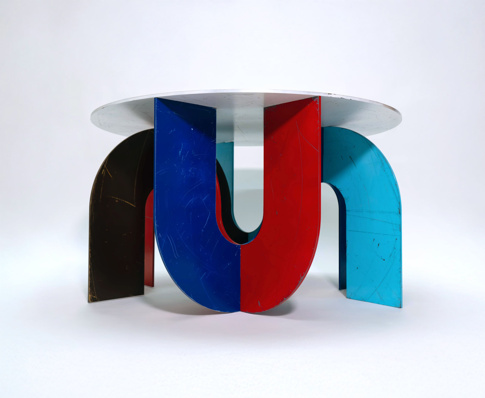 Mark Sengbusch, SSSSnake Table, 2025