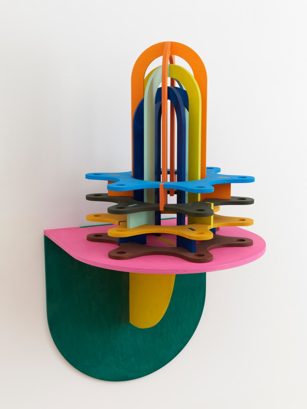 Mark Sengbusch, Sweater City, 2021