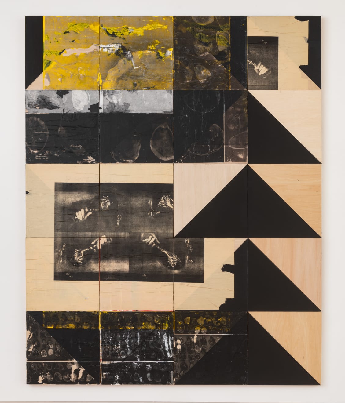 Sara Siestreem (Hanis Coos), glass bat, 2024