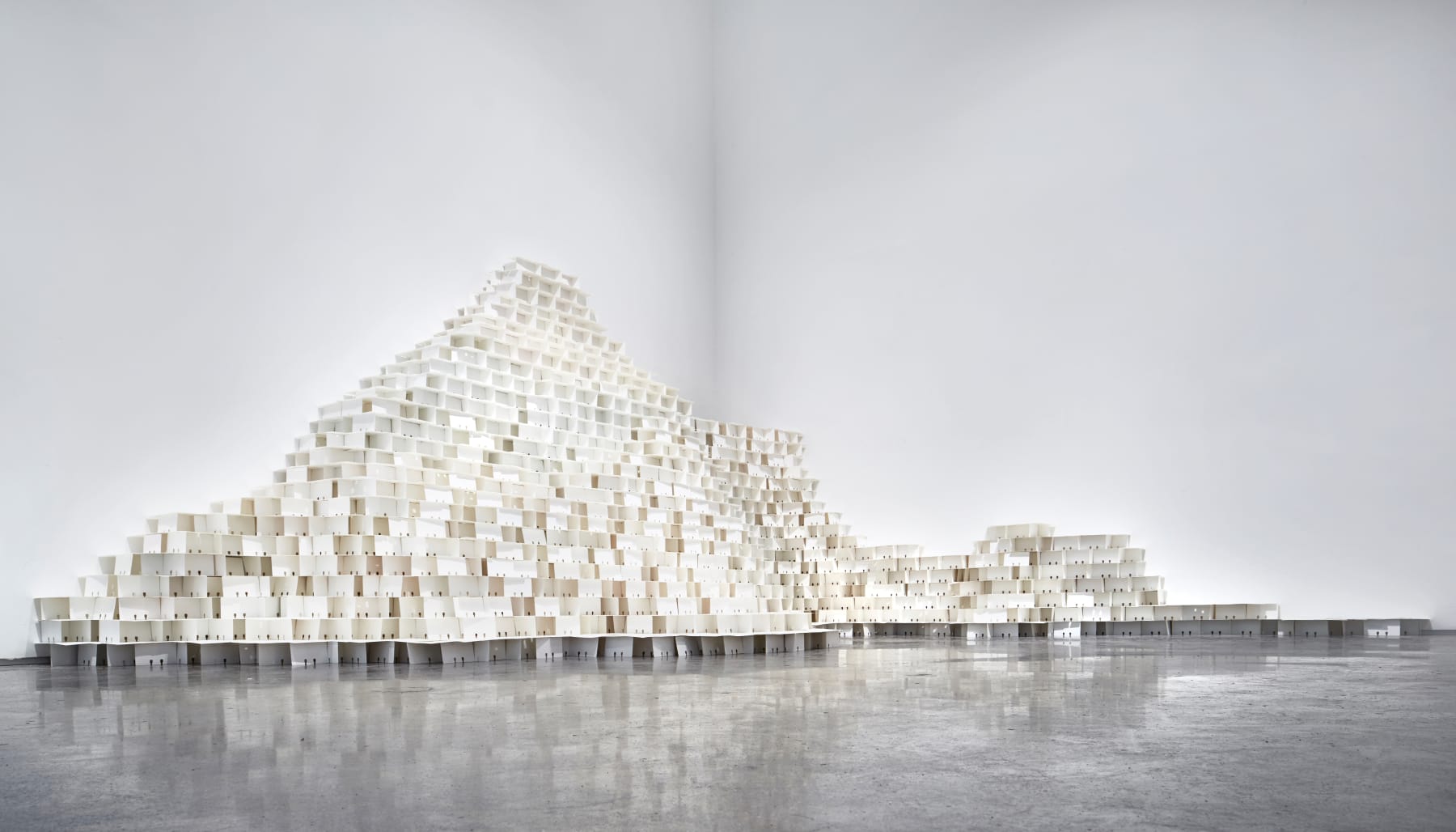 Jean Shin, Carte Blanche Constructions, 2001