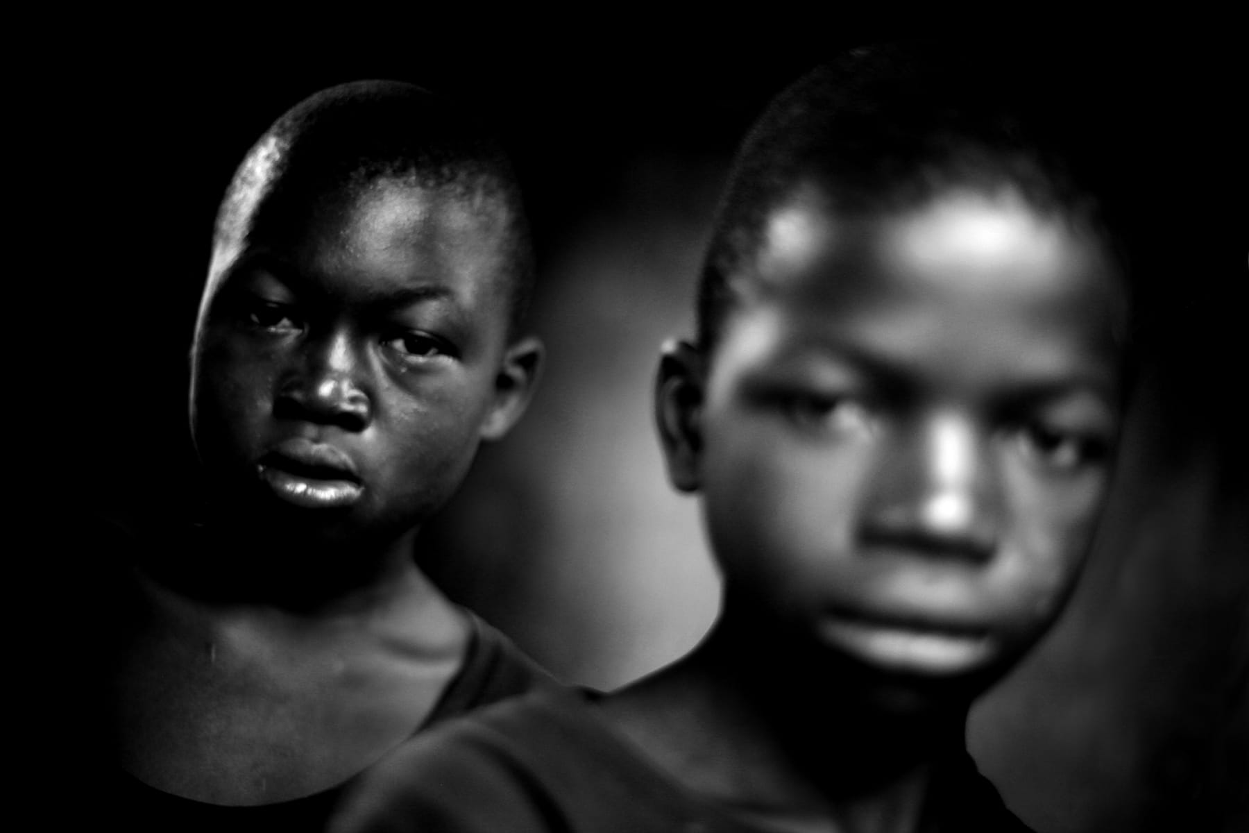 Mário Macilau, At the Entrance, Growing in Darkness series, 2012