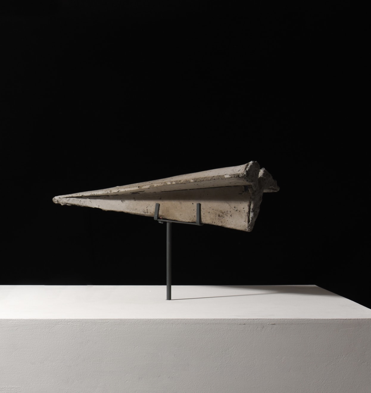 Débora Caro, Tentativa de escape (Concreto), 2016