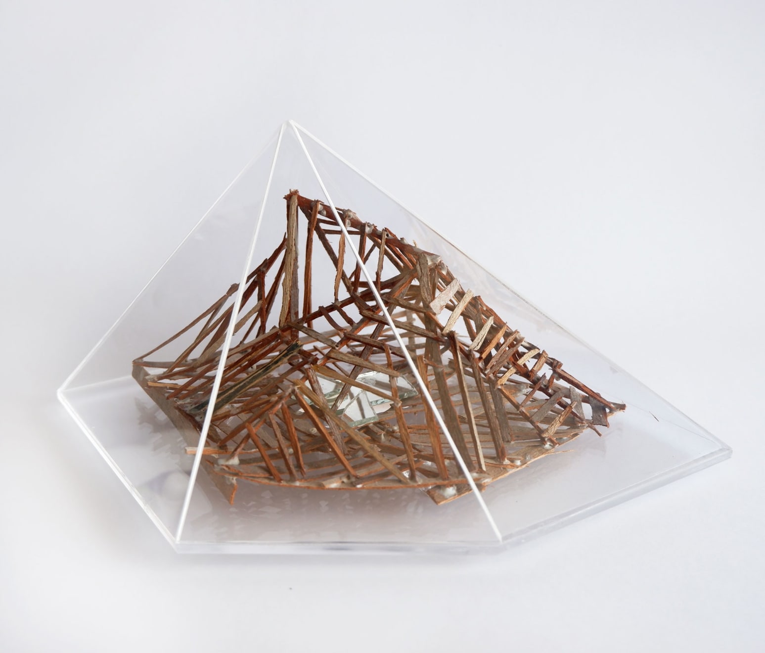 Virginia Guilisasti, Amuleto (Amulet), 2024