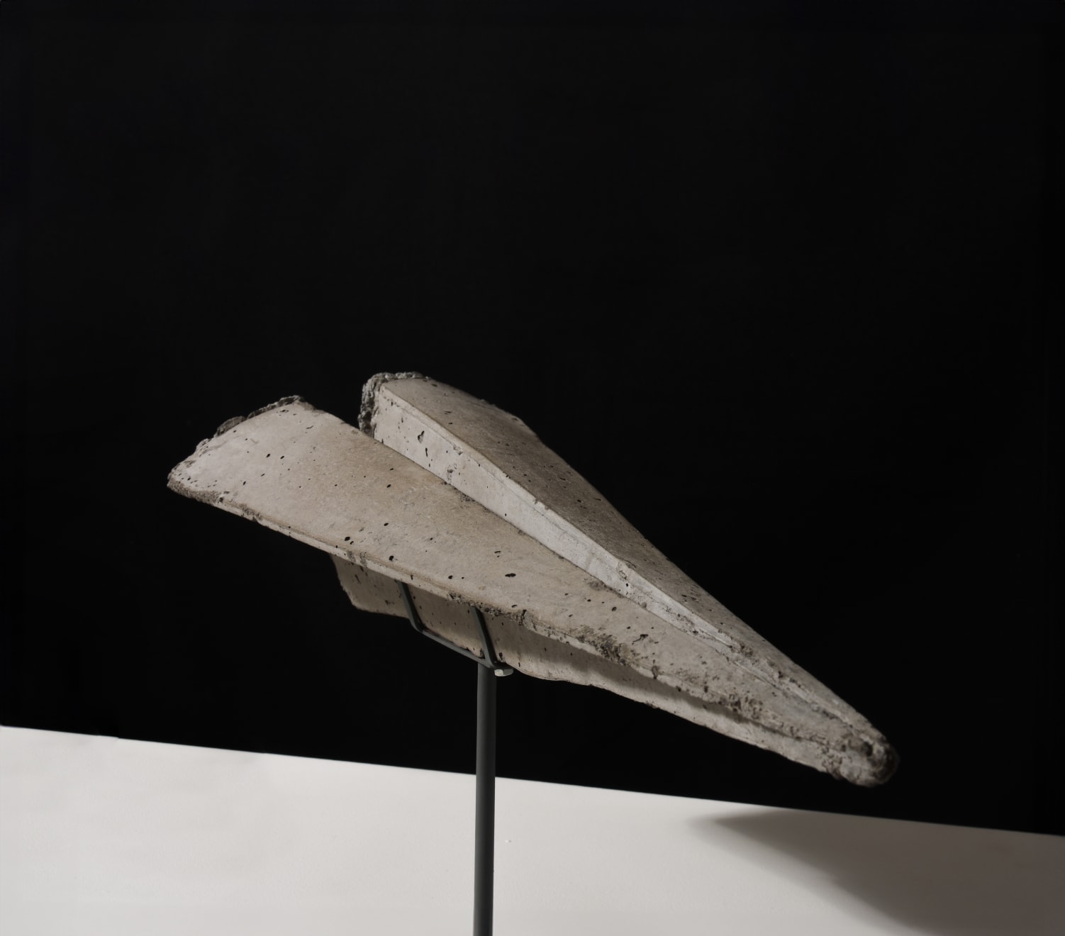 Débora Caro, Tentativa de escape (Concreto), 2016
