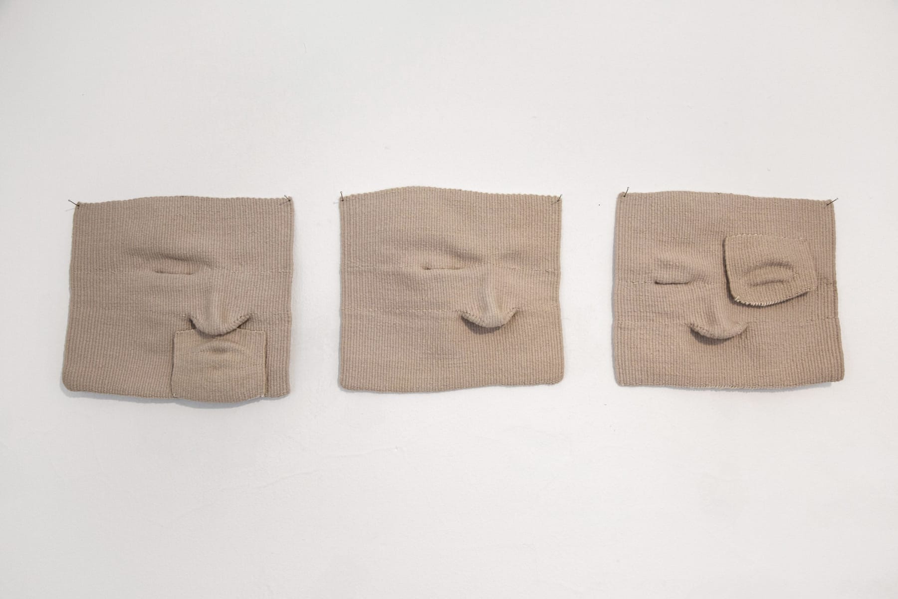 José Pérez, Caras que emergen - tríptico (Emerging faces - triptych), 2022