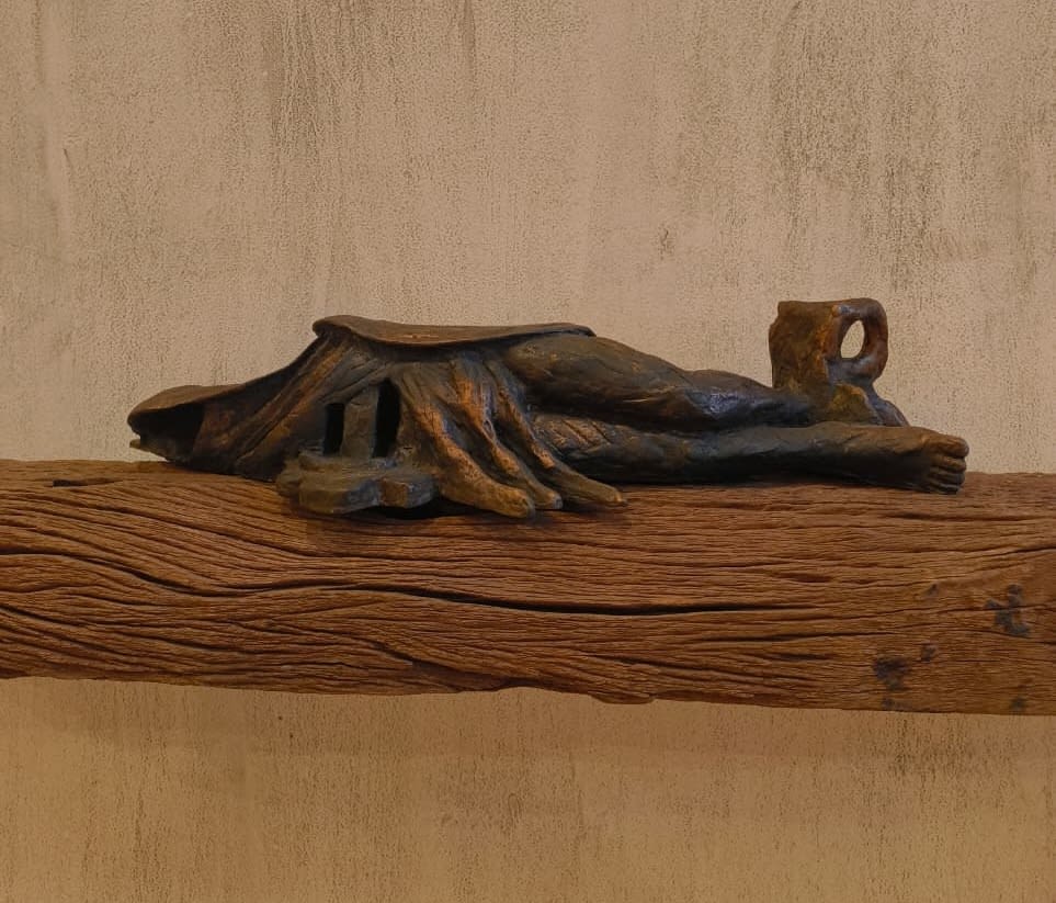 Prabhakar Pachpute, The echoes of the cliff, 2025