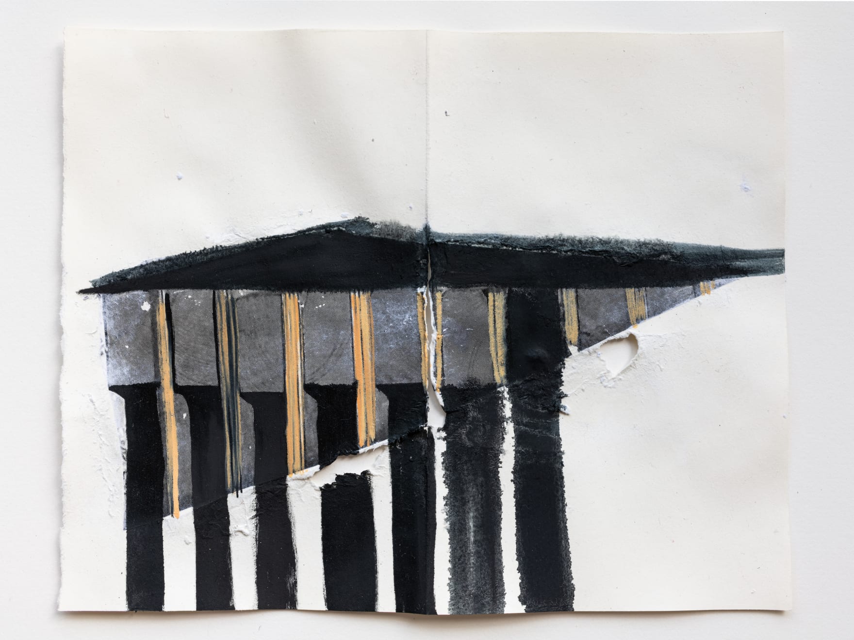 Radhika Khimji, Broken keys, 2020