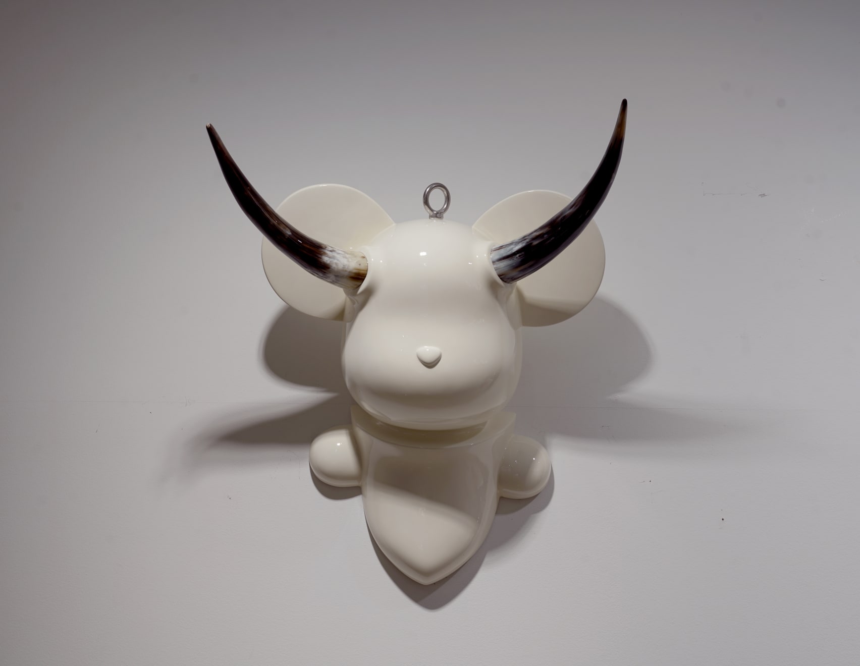 Im Jibin, I'm in Pain Because of You (White), 2023