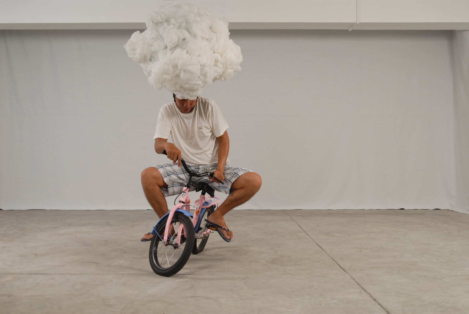 Hoang Duong Cam, Falling Cloud, 2008