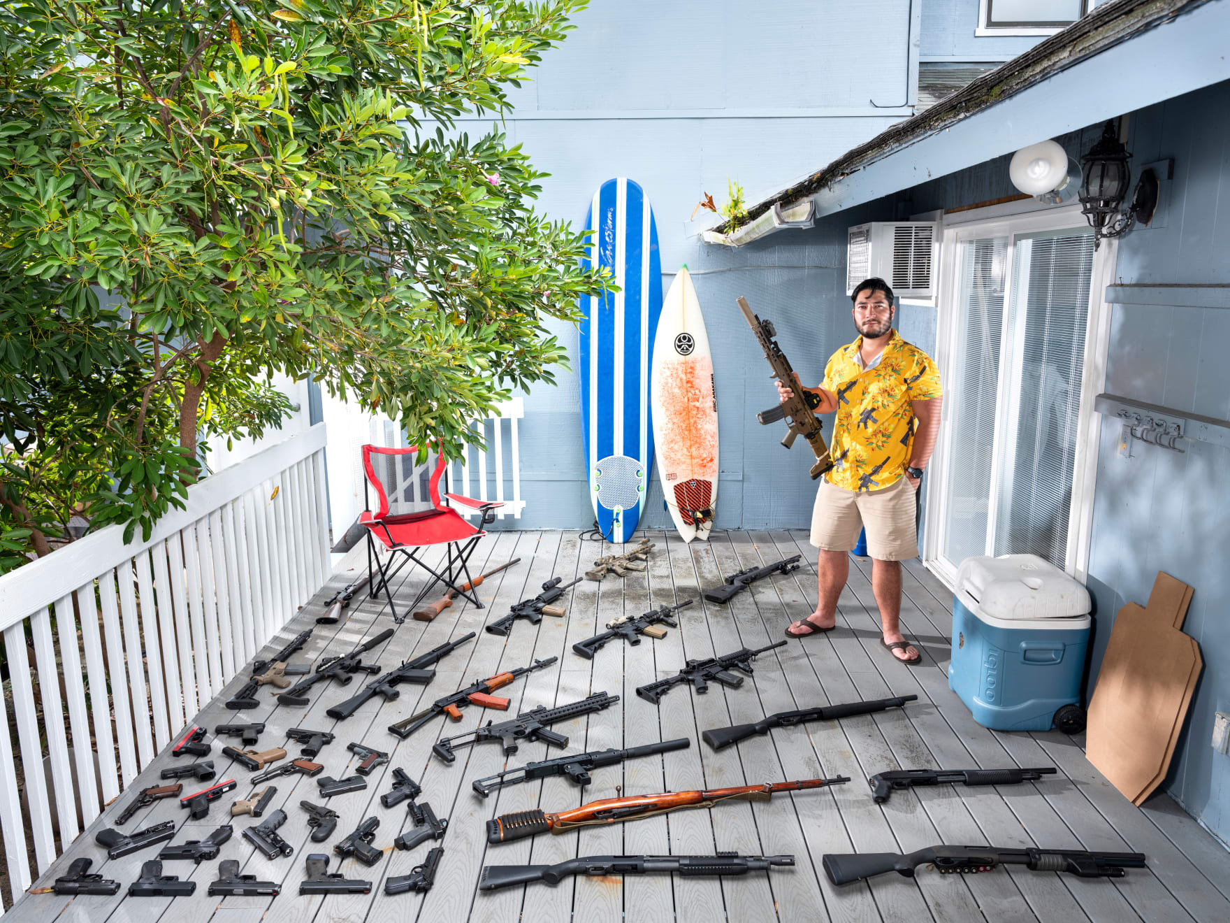 Gabriele Galimberti, THE AMERIGUNS - David Kikukawa, 25. Kailua, Hawaii, 2020