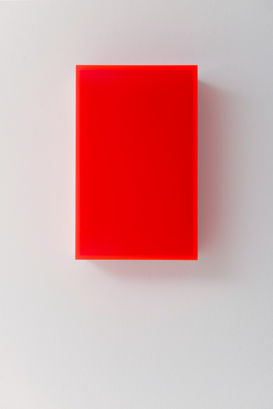 Regine Schumann, colormirror satin red glowing after mieres, 1 part, 2022