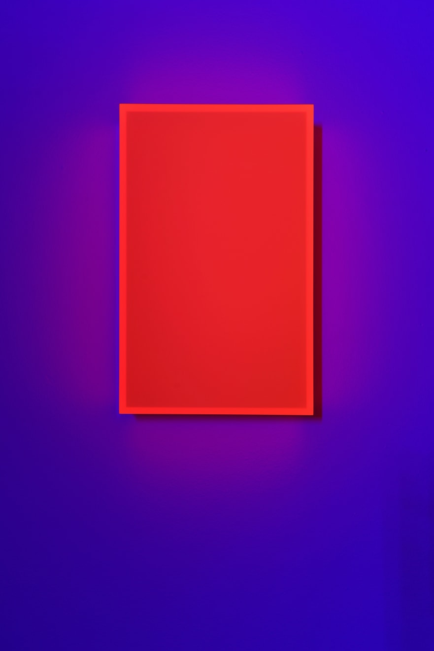 Regine Schumann, colormirror satin red glowing after mieres, 1 part, 2022