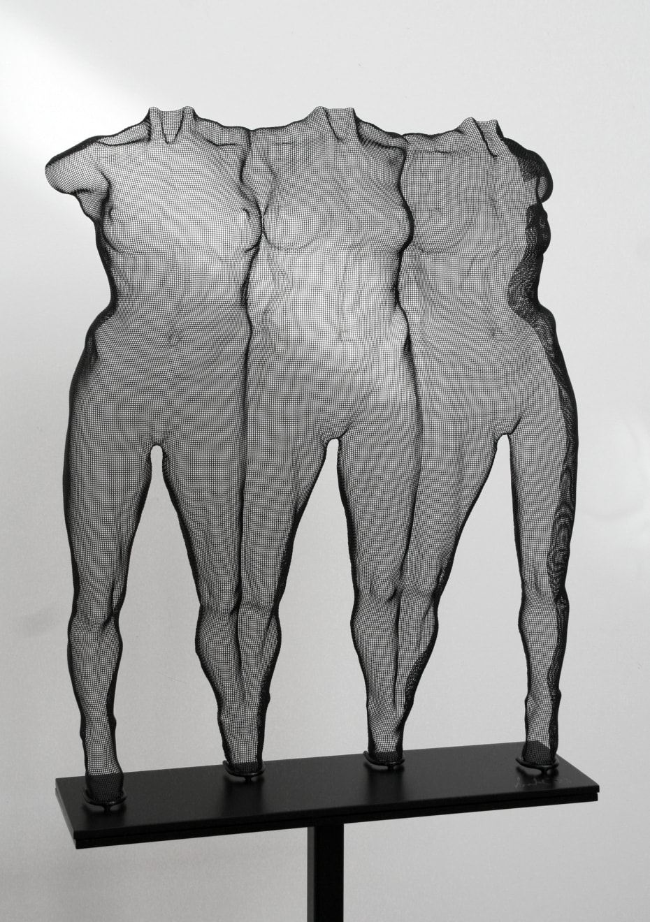 David Begbie, THRIEZE (female) w/ pedestal, 2021