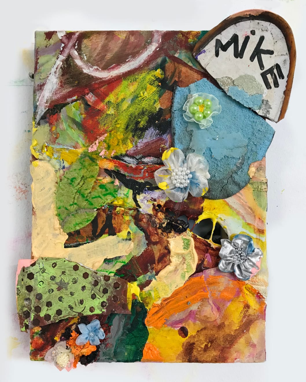 Alya Hatta, MIKE, 2023