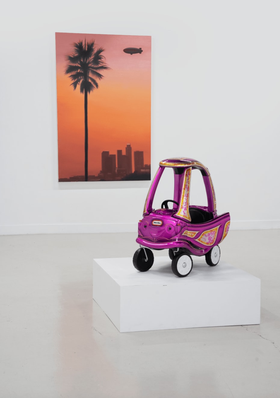 Daniel Antelo, Pink Car, 2023