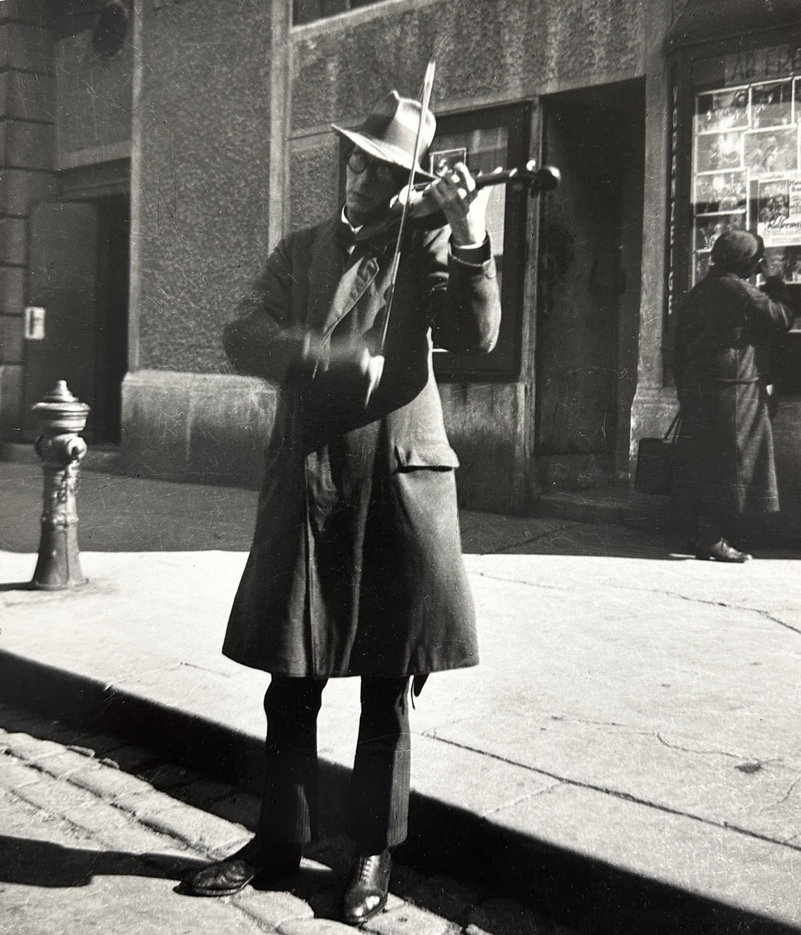 Edith Tudor-Hart, Violinist, Vienna, 1930