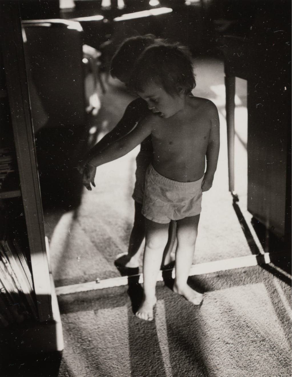 Vivian Maier, Untitled (Child with mirror), 1950s