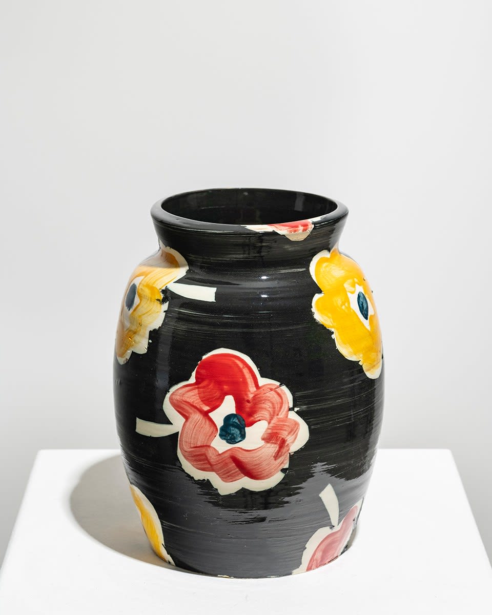 Tom Norris, Black Vessel with Flowers, 2021