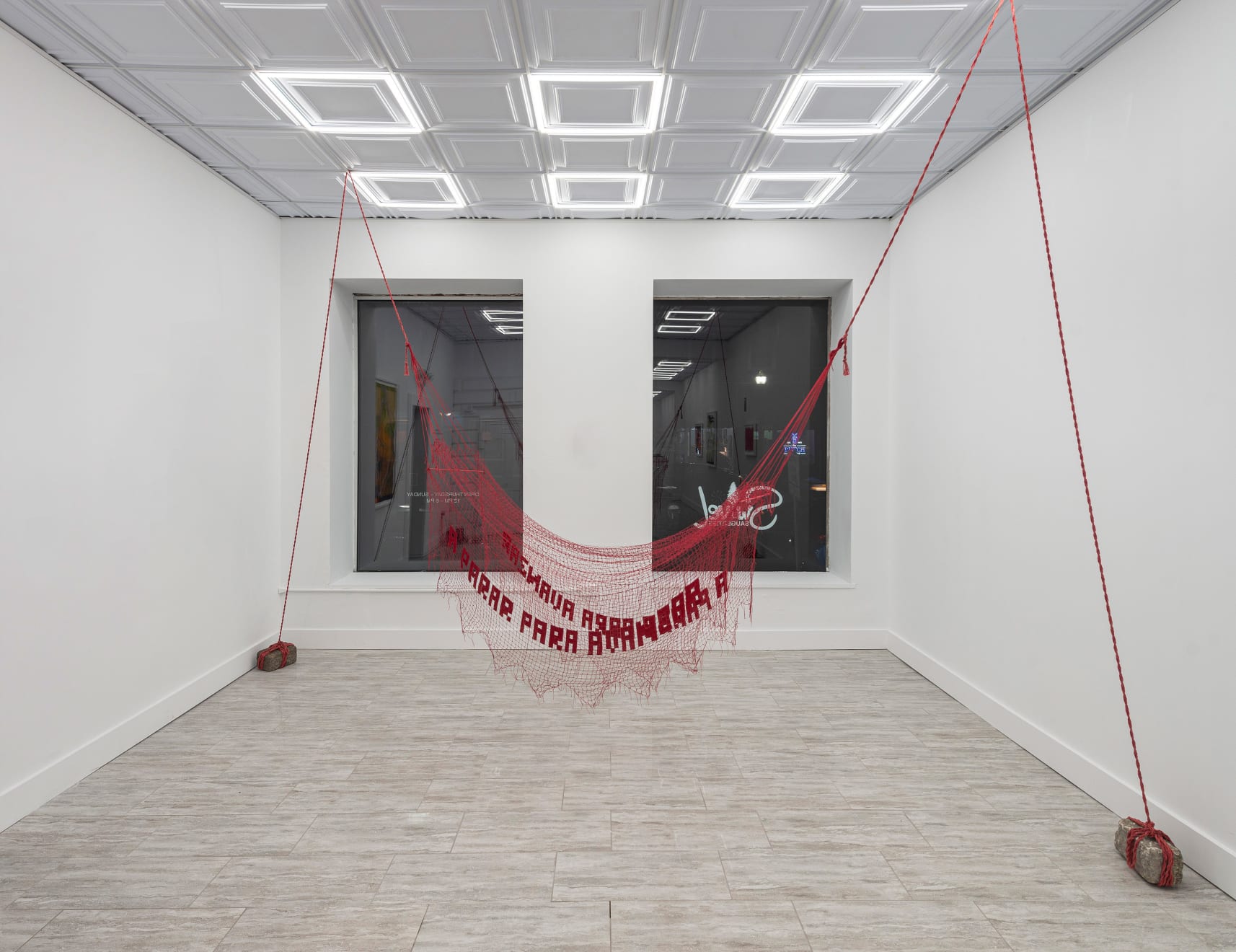 Christina Barrera, A Parar Para Avanzar [To Stop to Advance or To Strike to Advance], 2022