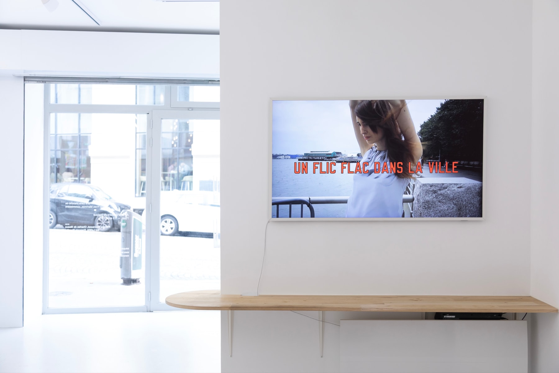 Lawrence Weiner, Dirty Eyes, 2010