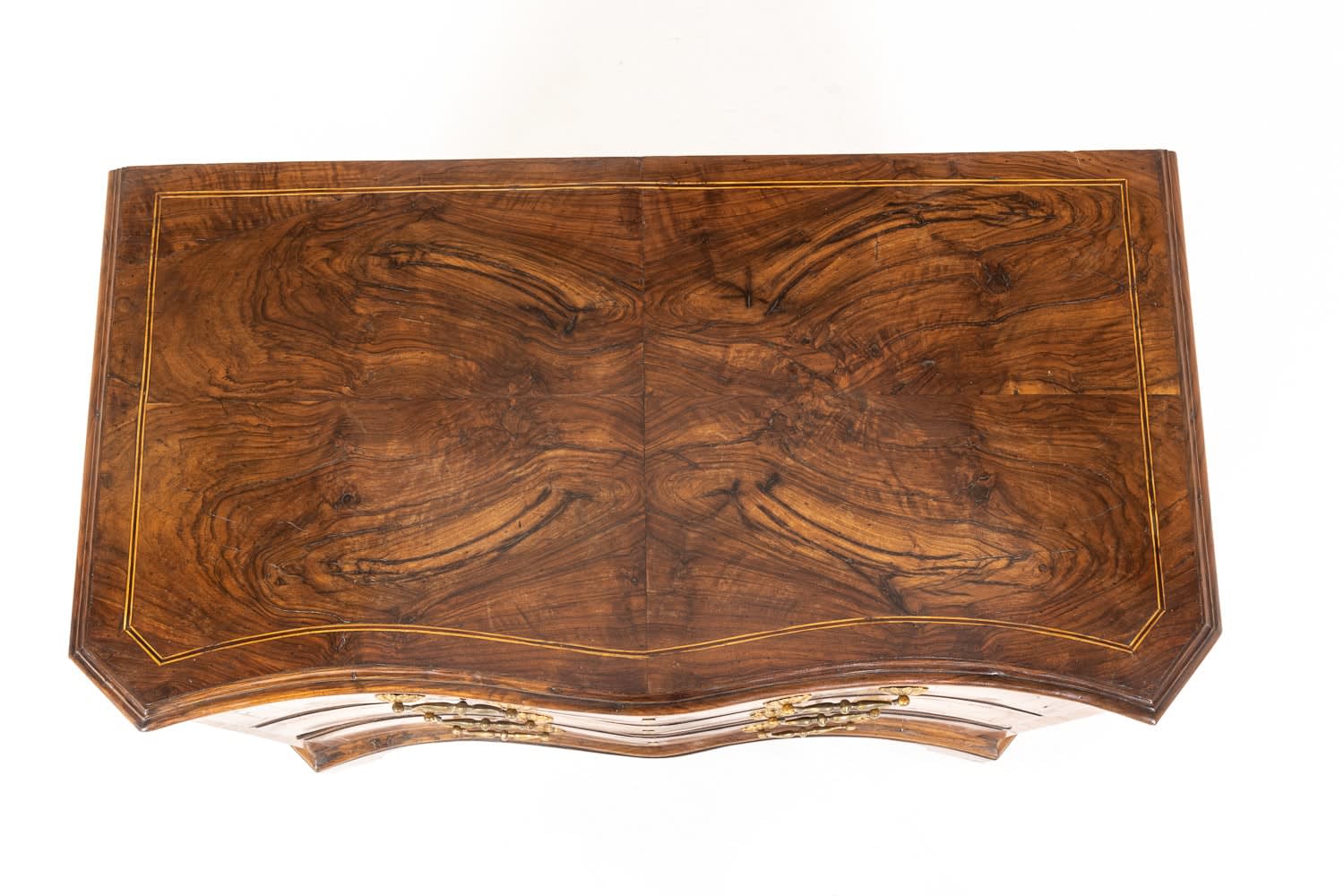 18th Century Italian Walnut Serpentine Commode
