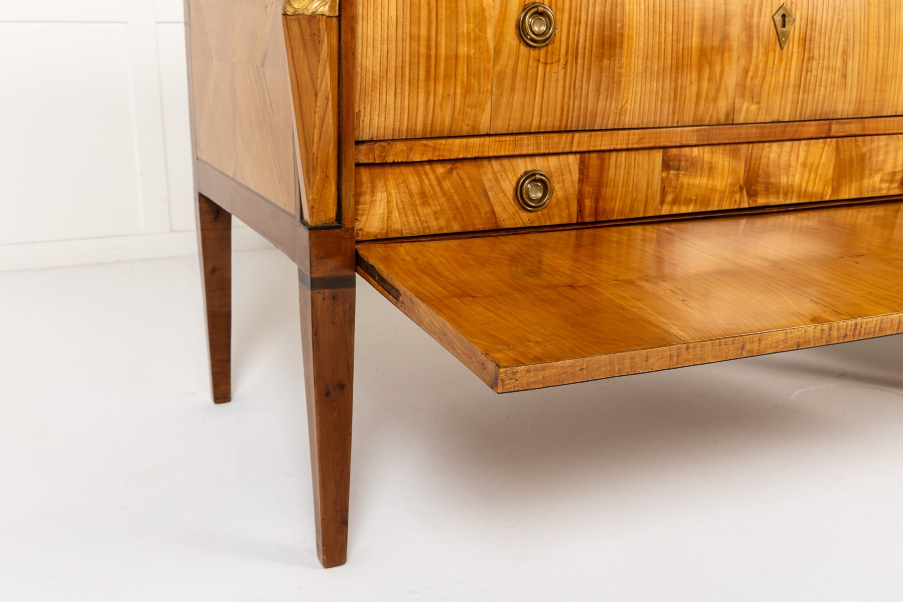 Pair of 18th Century Italian Yew and Cherrywood Commodes