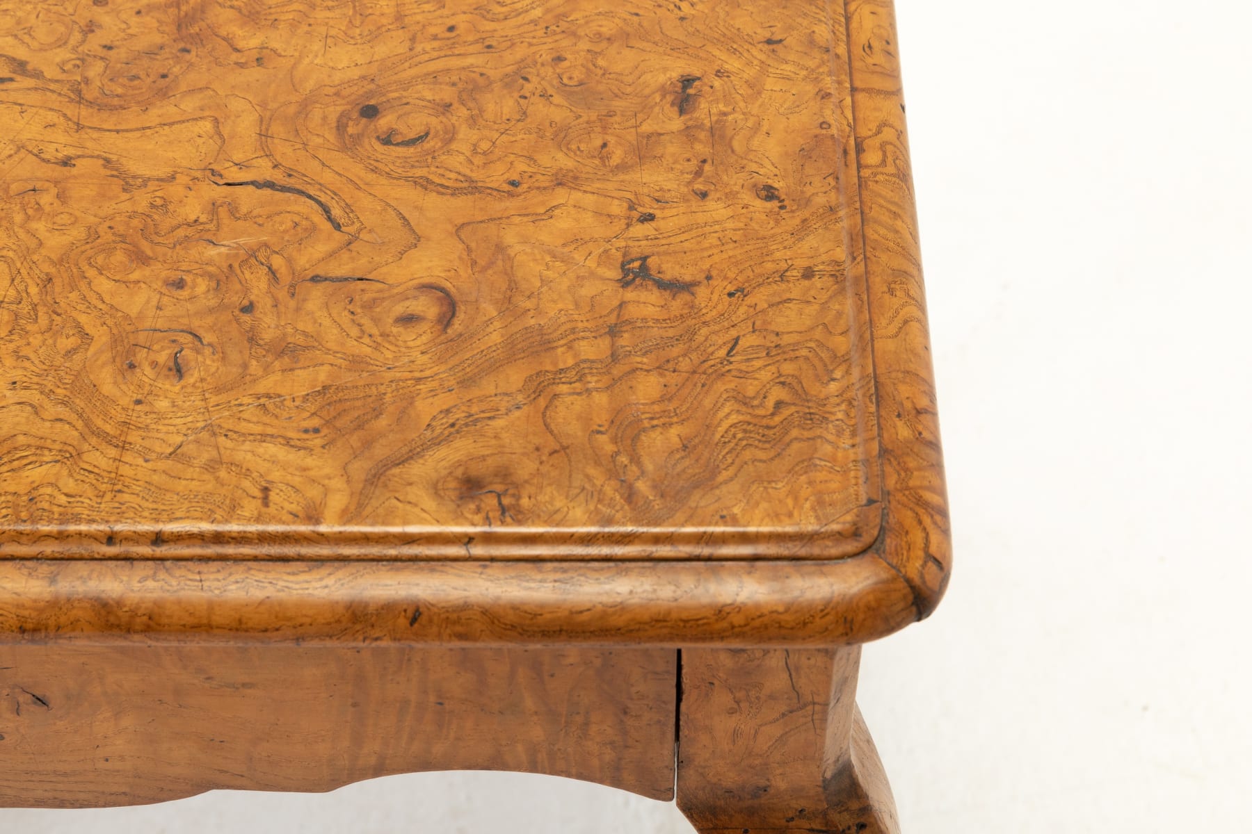 18th Century Burr Ash Table