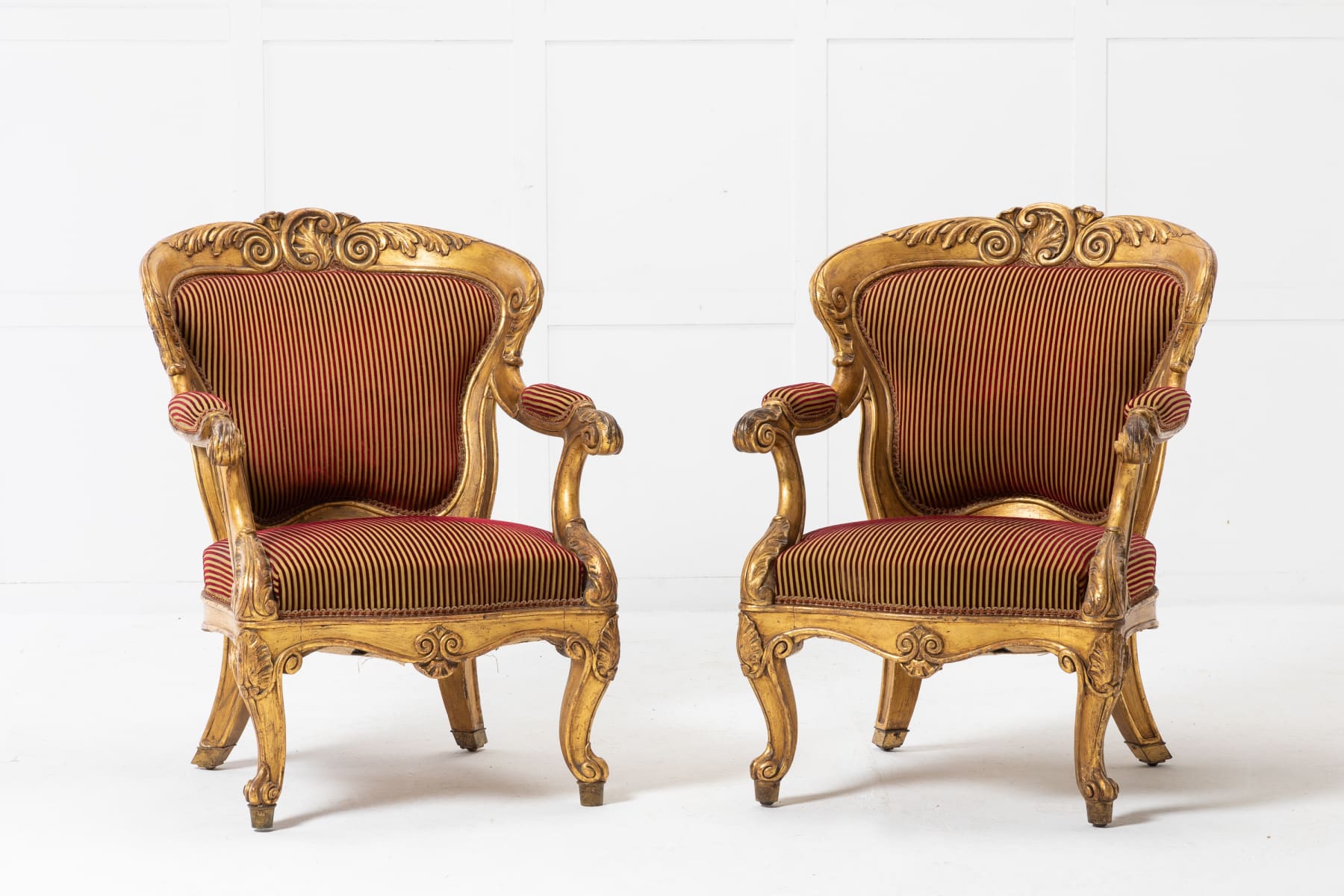 Large Pair of 18th Century Italian Giltwood Armchairs