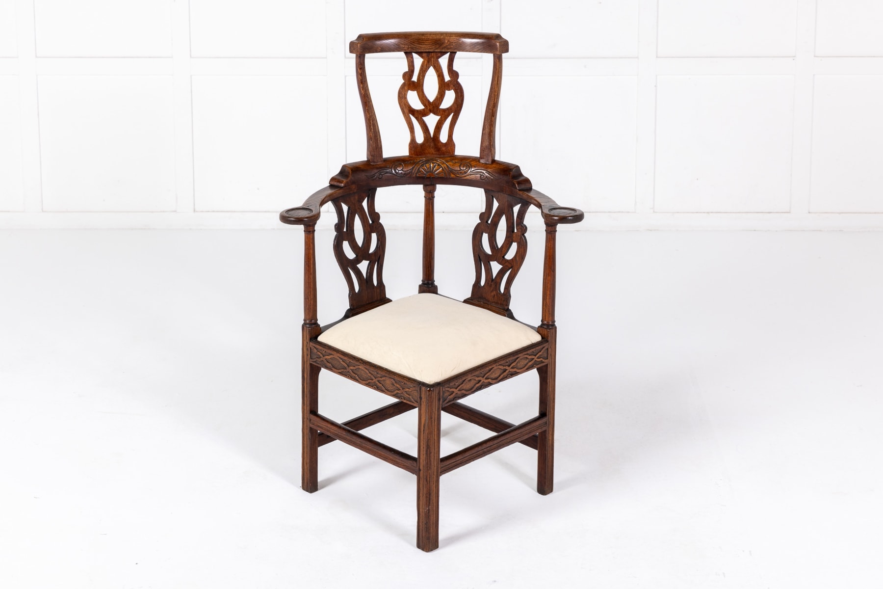 Late 18th Century English Oak Corner Chair