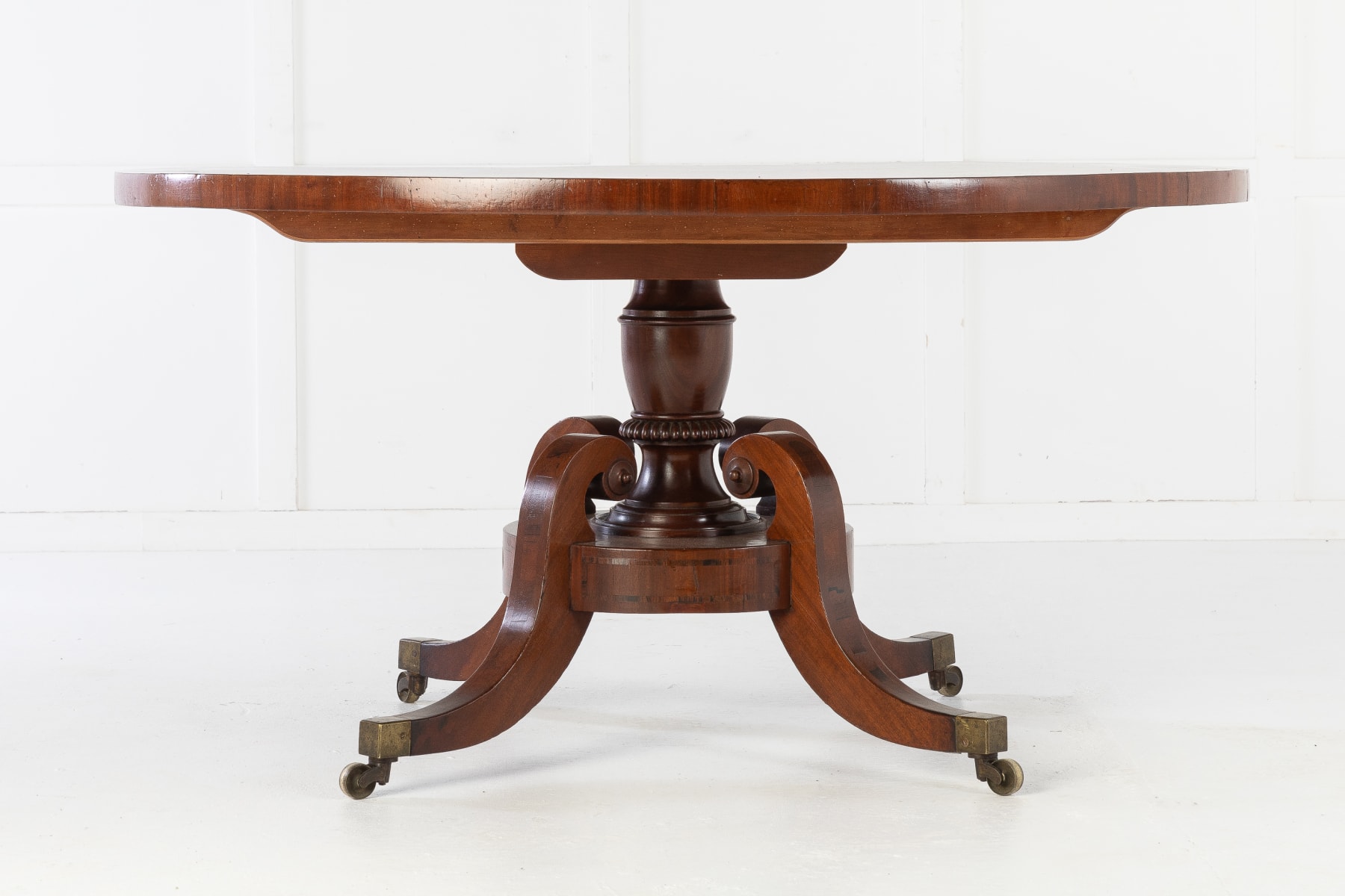 19th Century Regency Mahogany Large Circular Centre Table
