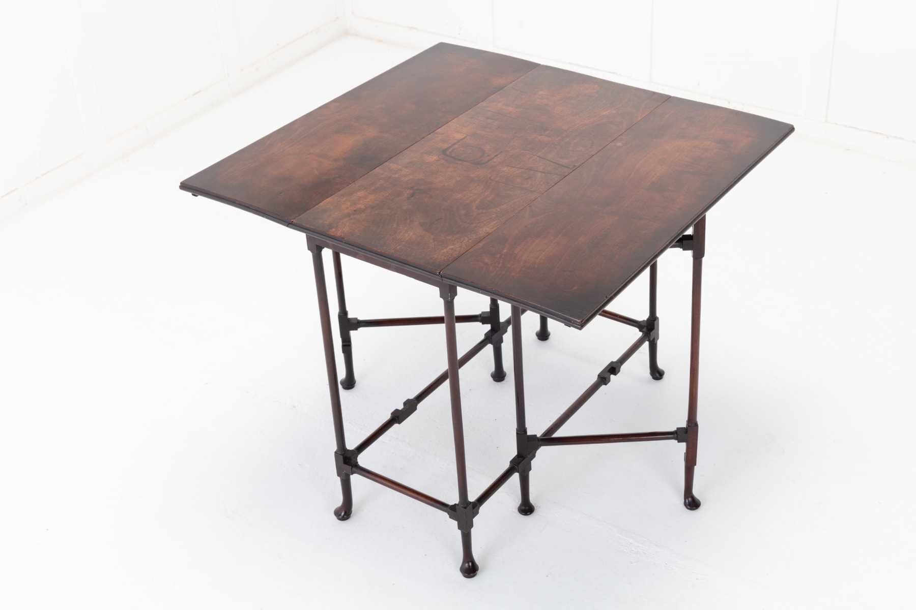 18th Century English Mahogany 'Spider' Leg Table
