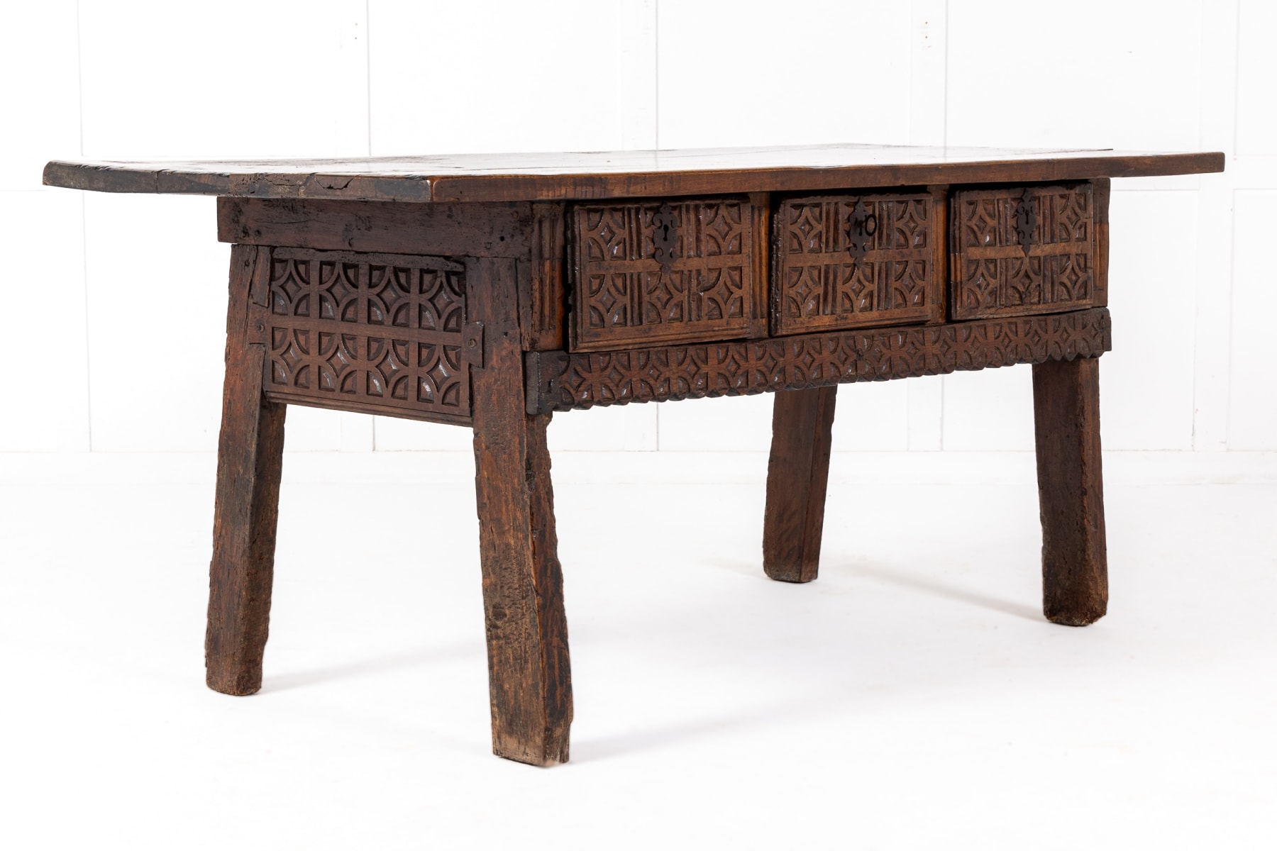 17th Century Spanish Walnut Table