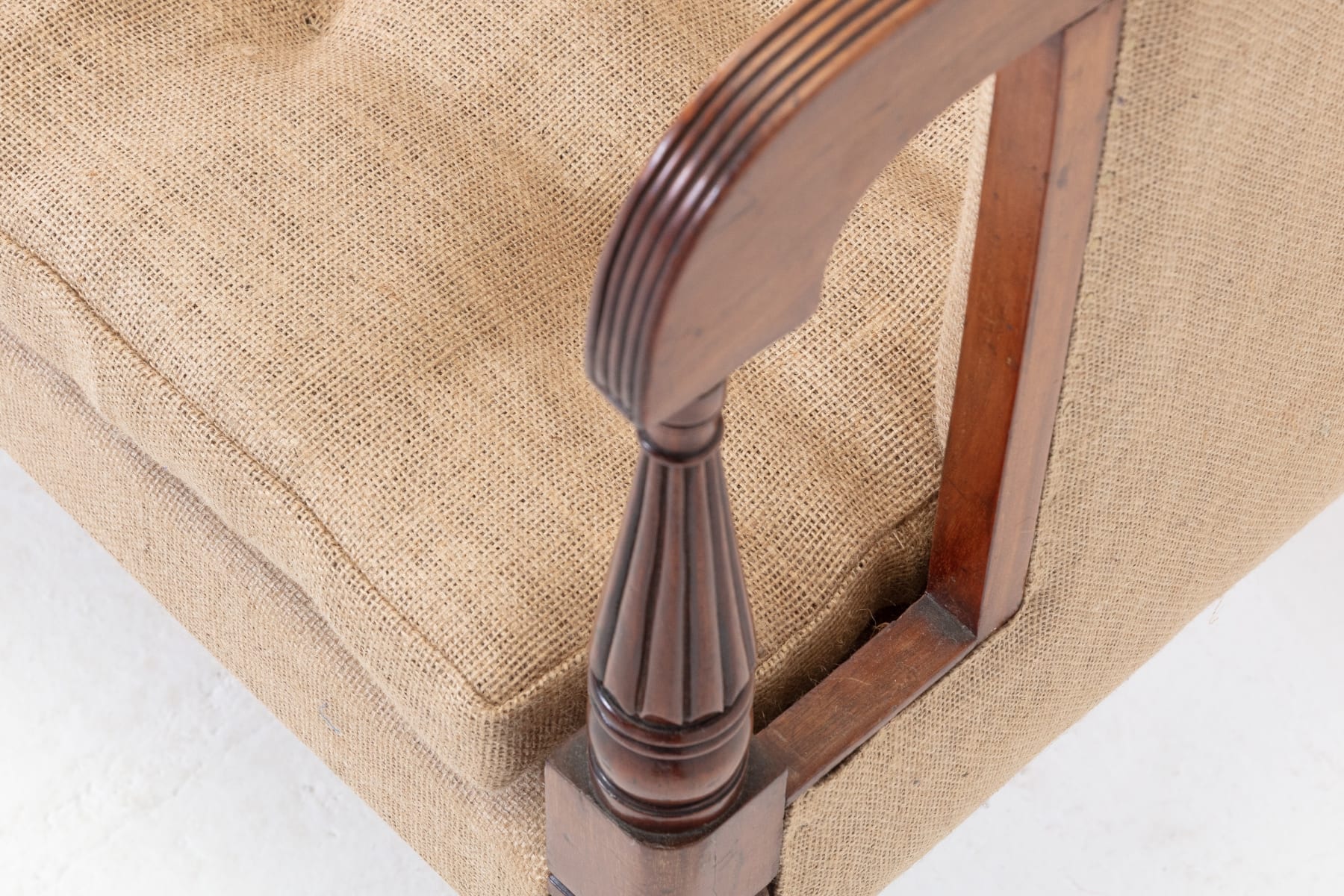 English 19th Century Mahogany Sofa (Attributed to Gillows)