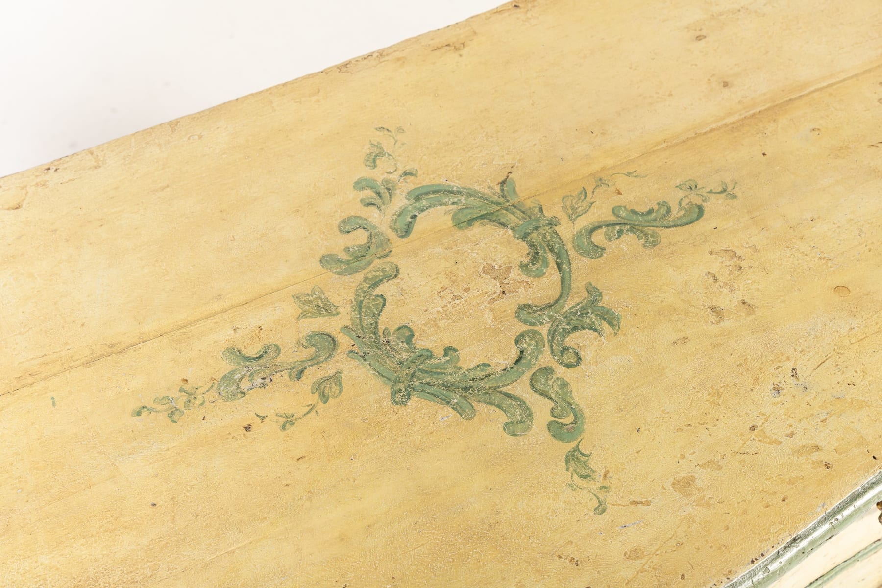 18th Century Italian Serpentine Painted Commode