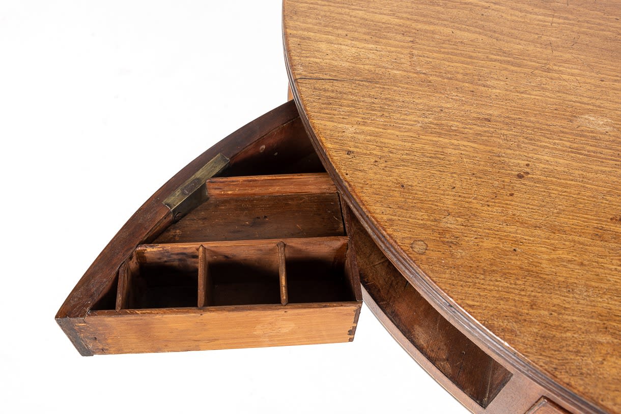 Early 19th Century English Regency Mahogany Drum Table