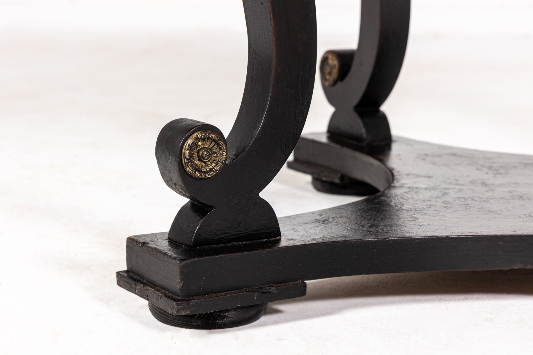 Early 19th Century Italian Ebonised Centre Table